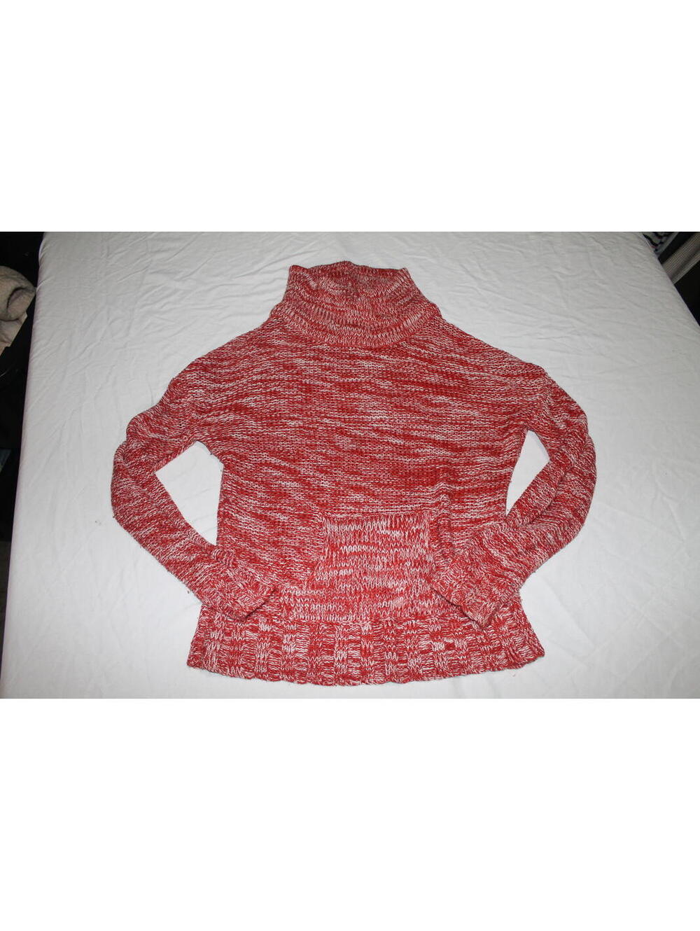 rue21 Women's XL Red and White Knit Turtleneck Sweater